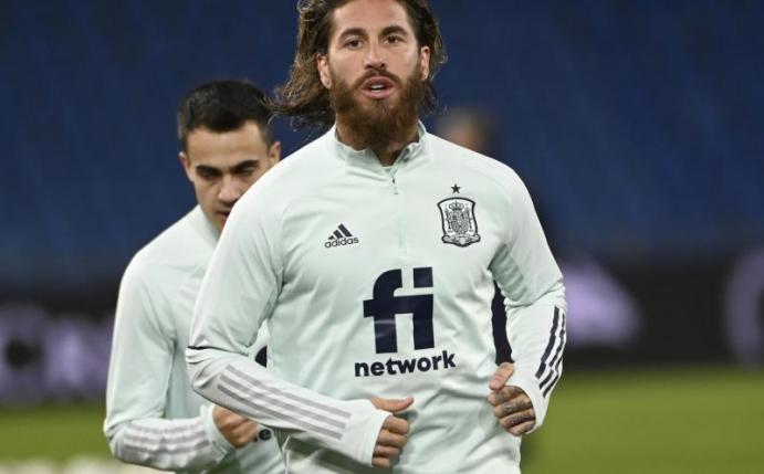 Sergio Ramos absolvierte für die Spanier sein 177. Länderspiel. Foto: Alessandro Della Valle/KEYSTONE/dpa