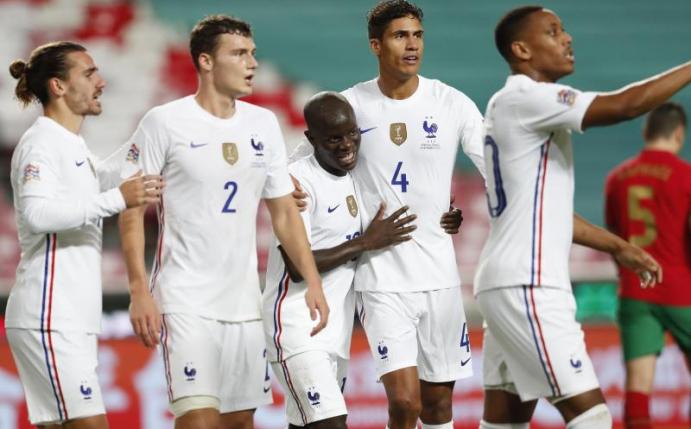 Mann des Tages: N'Golo Kante (M) war Frankreichs Matchwinner gegen Portugal. Foto: Armando Franca/AP/dpa