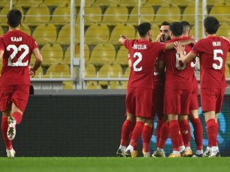 Die Türkei bejubelt einen Treffer gegen Russland Die Türkei bejubelt einen Treffer gegen Russland