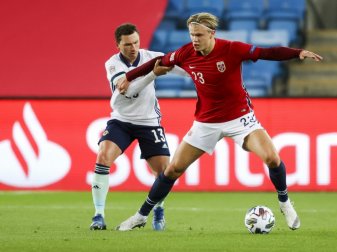 Erling Haaland (r.) bleibt weiter in Quarantäne Erling Haaland (r.) bleibt weiter in Quarantäne