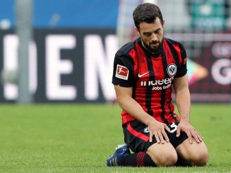 Amin Younes positiv auf Corona getestet Amin Younes positiv auf Corona getestet