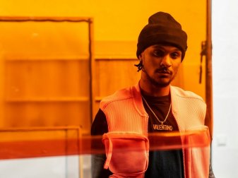 Valentino Lazaro versucht sich nebenbei als Musiker Valentino Lazaro versucht sich nebenbei als Musiker