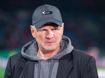 Hält Joachim Löw weiter für den richtigen Bundestrainer: Stefan Effenberg. Foto: Guido Kirchner/dpa Hält Joachim Löw weiter für den richtigen Bundestrainer: Stefan Effenberg. Foto: Guido Kirchner/dpa