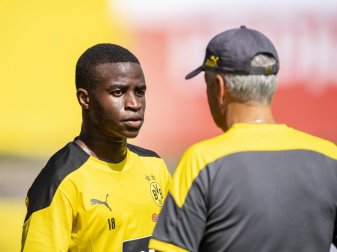 Steht vor seinem ersten Bundesliga-Einsatz: BVB-Talent Youssoufa Moukoko. Foto: David Inderlied/dpa Steht vor seinem ersten Bundesliga-Einsatz: BVB-Talent Youssoufa Moukoko. Foto: David Inderlied/dpa