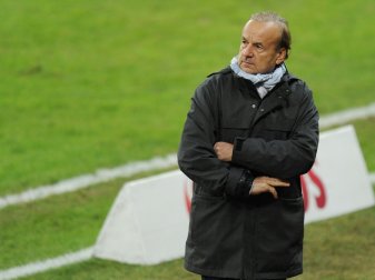 Nigeria: Rohr bleibt trotz schwacher Ergebnisse im Amt Nigeria: Rohr bleibt trotz schwacher Ergebnisse im Amt