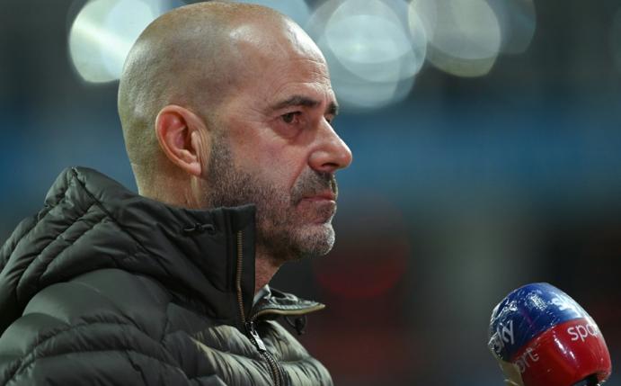 Leverkusen: Bosz unzufrieden mit Abstellpflicht
