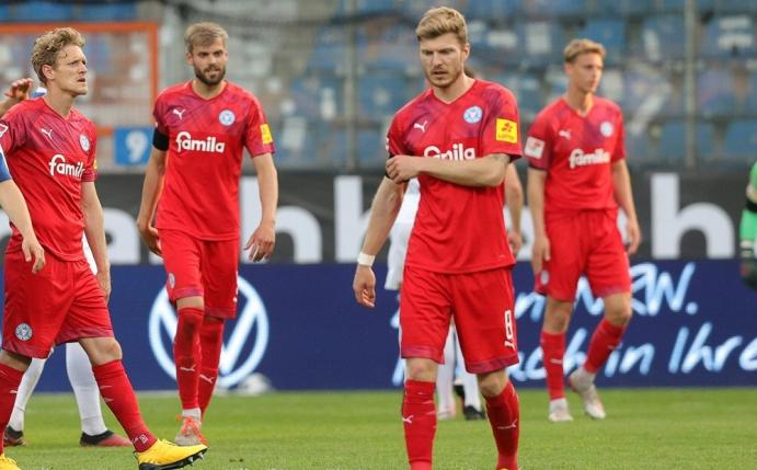 Kiel verspielt 2:0-Führung gegen Heidenheim