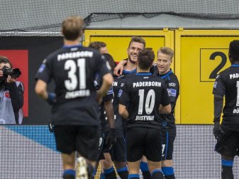 Der SC Paderborn 07 gewann gegen den FC St. Pauli. Foto: David Inderlied/dpa Der SC Paderborn 07 gewann gegen den FC St. Pauli. Foto: David Inderlied/dpa