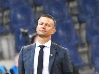 Muss eine 1:3-Niederlage gegenf Sturm Graz verkraften: Salzburgs Trainer Jesse Marsch. Foto: Barbara Gindl/APA/dpa Muss eine 1:3-Niederlage gegenf Sturm Graz verkraften: Salzburgs Trainer Jesse Marsch. Foto: Barbara Gindl/APA/dpa