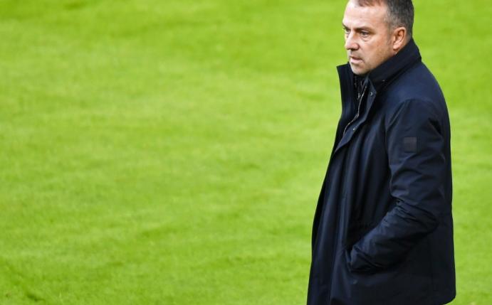 Stärkt Löw den Rücken: Hansi Flick