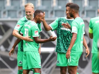 Greuther Fürth bezwingt Jahn Regensburg 3:1 Greuther Fürth bezwingt Jahn Regensburg 3:1