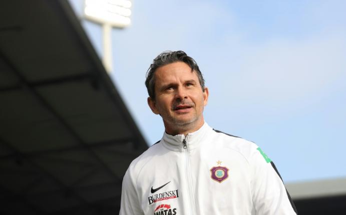 Trainer Dirk Schuster von Zweitligist Erzgebirge Aue