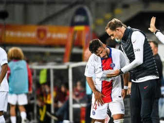 Verteidiger Juan Bernat (l.) und Trainer Thomas Tuchel Verteidiger Juan Bernat (l.) und Trainer Thomas Tuchel