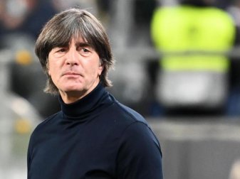 Bundestrainer Joachim Löw steht nach der 0:6-Pleite gegen Spanien in der Kritik. Foto: Federico Gambarini/dpa Bundestrainer Joachim Löw steht nach der 0:6-Pleite gegen Spanien in der Kritik. Foto: Federico Gambarini/dpa