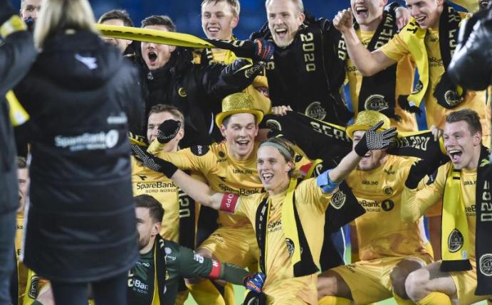 Die Mannschaft des FK Bodö/Glimt ist zum ersten Mal norwegischer Meister. Foto: Fredrik Varfjell/NTB/dpa