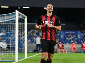 Die italienische Presse feiert Zlatan Ibrahimovic Die italienische Presse feiert Zlatan Ibrahimovic
