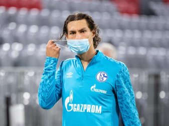 Ist mit Schalke in der Bundesliga weiter sieglos: Benjamin Stambouli. Foto: Matthias Balk/dpa Ist mit Schalke in der Bundesliga weiter sieglos: Benjamin Stambouli. Foto: Matthias Balk/dpa