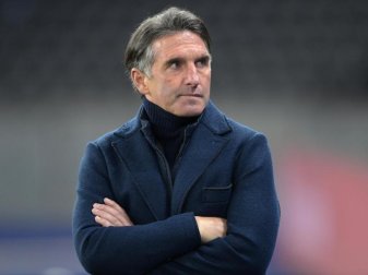 Nimmt seine Profis in die Pflicht: Hertha-Coach Bruno Labbadia. Foto: Soeren Stache/dpa-Zentralbild/dpa Nimmt seine Profis in die Pflicht: Hertha-Coach Bruno Labbadia. Foto: Soeren Stache/dpa-Zentralbild/dpa