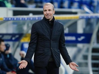 Will mit Hoffenheim die nächste Runde der Europa League klar machen: 1899-Coach Sebastian Hoeneß. Foto: Uwe Anspach/dpa Will mit Hoffenheim die nächste Runde der Europa League klar machen: 1899-Coach Sebastian Hoeneß. Foto: Uwe Anspach/dpa