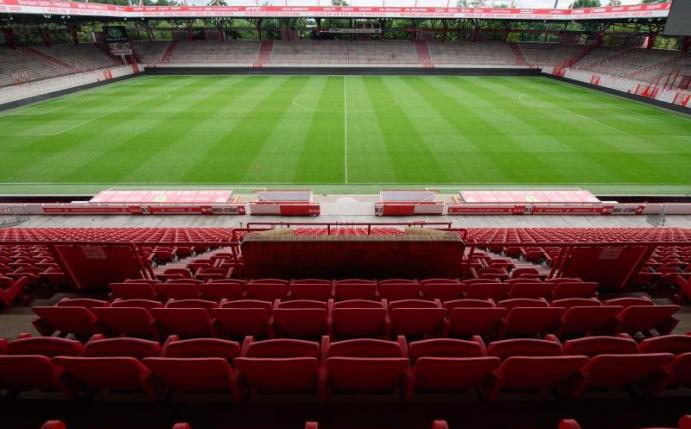 1. Bundesliga: Stadion-Ausbau bei Union Berlin verzögert ...