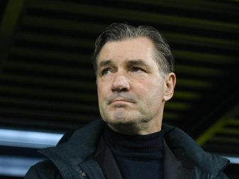 Michael Zorc lobt die Entwicklung des BVB-Teams. Foto: Bernd Thissen/dpa Michael Zorc lobt die Entwicklung des BVB-Teams. Foto: Bernd Thissen/dpa