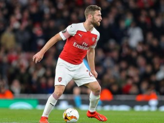 Mustafi stand beim Sieg in der Startelf der Londoner Mustafi stand beim Sieg in der Startelf der Londoner