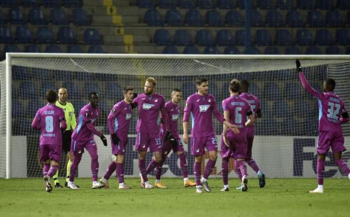 Hoffenheim-Spieler dürfen zum ersten Mal im Trikot der Kraichgauer in eine internationale K.o.-Runde. Foto: Radek Petráek/CTK/dpa