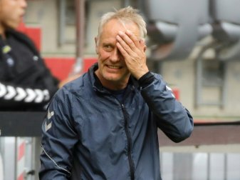 Freiburg und Trainer Streich verpassen Befreiungsschlag Freiburg und Trainer Streich verpassen Befreiungsschlag