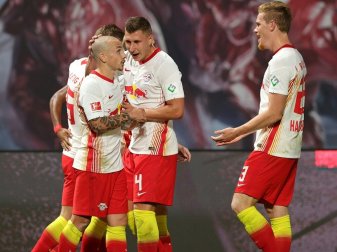 Angelino (vorne) bringt RB Leipzig in Führung Angelino (vorne) bringt RB Leipzig in Führung