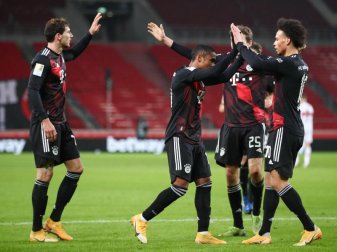 Für Leon Goretzka (l) und den FC Bayern geht es am Dienstag schon wieder in der Champions League weiter. Foto: Tom Weller/dpa Für Leon Goretzka (l) und den FC Bayern geht es am Dienstag schon wieder in der Champions League weiter. Foto: Tom Weller/dpa