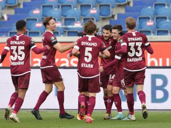 Dynamo Dresden sichert sich den vierten Sieg in Folge Dynamo Dresden sichert sich den vierten Sieg in Folge