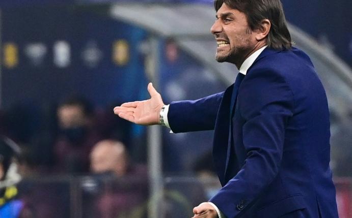 Trifft mit Inter auf Gladbach: Coach Antonio Conte