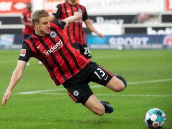 Martin Hinteregger trifft mit Eintracht Frankfurt am Samstag auf Borussia Dortmund. Foto: Sebastian Gollnow/dpa Martin Hinteregger trifft mit Eintracht Frankfurt am Samstag auf Borussia Dortmund. Foto: Sebastian Gollnow/dpa