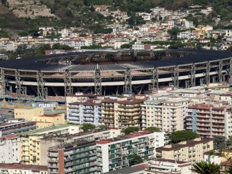 Neapels Stadion wird nach Klub-Ikone Maradona benannt Neapels Stadion wird nach Klub-Ikone Maradona benannt