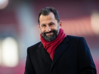 Der Vertrag von Hasan Salihamidzic wurde bis 2023 verlängert. Foto: Tom Weller/dpa Der Vertrag von Hasan Salihamidzic wurde bis 2023 verlängert. Foto: Tom Weller/dpa