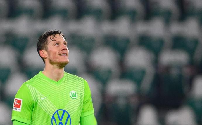 Wolfsburgs Stürmer Wout Weghorst war gegen Frankfurt der Matchwinner. Foto: Swen Pförtner/dpa