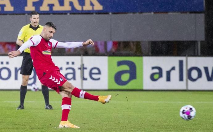 Wurde vom Trainer in höchsten Tönen gelobt: Der Freiburger Vincenzo Grifo. Foto: Tom Weller/dpa
