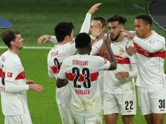 Die Stuttgarter spielten in Dortmund furios auf. Foto: Focke Strangmann/epa POOL/dpa Die Stuttgarter spielten in Dortmund furios auf. Foto: Focke Strangmann/epa POOL/dpa