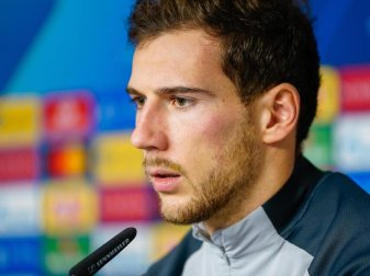 Leon Goretzka muss mit dem Training beim FC Bayern München pausieren. Foto: Marco Donato/FC Bayern München/FCB/dpa Leon Goretzka muss mit dem Training beim FC Bayern München pausieren. Foto: Marco Donato/FC Bayern München/FCB/dpa