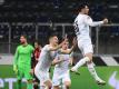 Rettete Gladbach im Alleingang einen Punkt in Frankfurt: Lars Stindl (r). Foto: Arne Dedert/dpa