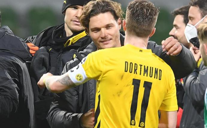 Marco Reus sorgte mit seinem Tor für ein gelungenes Debüt von Edin Terzic als BVB-Coach. Foto: Carmen Jaspersen/dpa