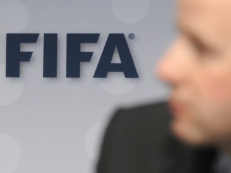 FIFA und IFAB einigen sich auf Regel-Testphase FIFA und IFAB einigen sich auf Regel-Testphase