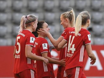 Die Fußballerinnen des FC Bayern stehen im Achtelfinale der Königsklasse. Foto: Angelika Warmuth/dpa Die Fußballerinnen des FC Bayern stehen im Achtelfinale der Königsklasse. Foto: Angelika Warmuth/dpa