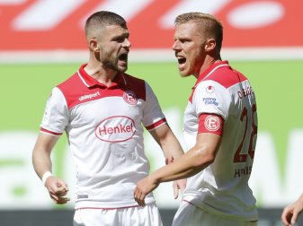 Hennings erzielt beim Spiel der Fortunen zwei Tore Hennings erzielt beim Spiel der Fortunen zwei Tore