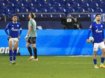 Nach der Heimpleite gegen Freiburg wird die Lage auf Schalke immer prekärer. Foto: Martin Meissner/AP POOL/dpa Nach der Heimpleite gegen Freiburg wird die Lage auf Schalke immer prekärer. Foto: Martin Meissner/AP POOL/dpa