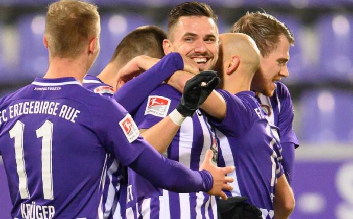 Karlsruhe Gegen Aue Karlsruhe Gegen Aue