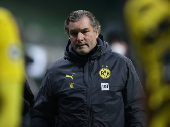 Michael Zorc kritisiert das Defensiv-Verhalten Michael Zorc kritisiert das Defensiv-Verhalten