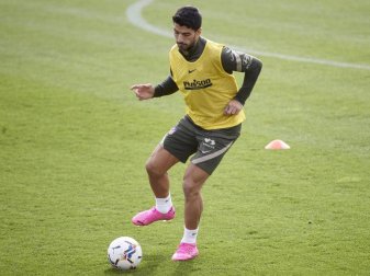 Atletico's Luis Suarez erzielte gegen den FC Elche die ersten beiden Treffer. Foto: -/Indira via DAX via ZUMA Wire/dpa Atletico's Luis Suarez erzielte gegen den FC Elche die ersten beiden Treffer. Foto: -/Indira via DAX via ZUMA Wire/dpa