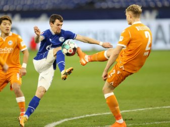 Heimpleite: Schalke 04 unterliegt Arminia Bielefeld 0:1 Heimpleite: Schalke 04 unterliegt Arminia Bielefeld 0:1