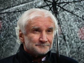 Glaubt an einen engen Titelkampf: Rudi Völler Glaubt an einen engen Titelkampf: Rudi Völler